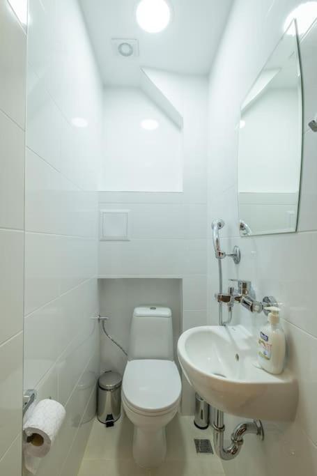 Top Location, Brand New 3 Bdrm Apt & Free Parking Sofia Eksteriør bilde